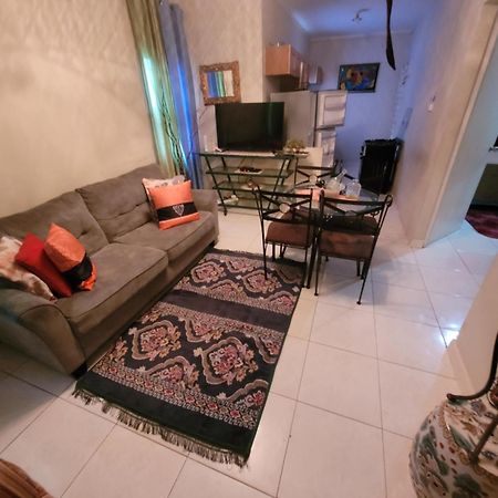 #1 Jacaranda Vacation Home Spanish Town Exteriör bild
