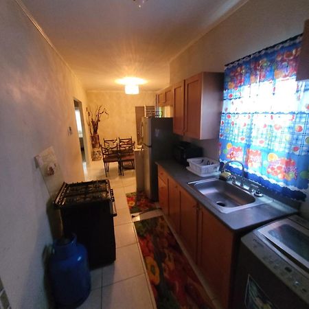 #1 Jacaranda Vacation Home Spanish Town Exteriör bild